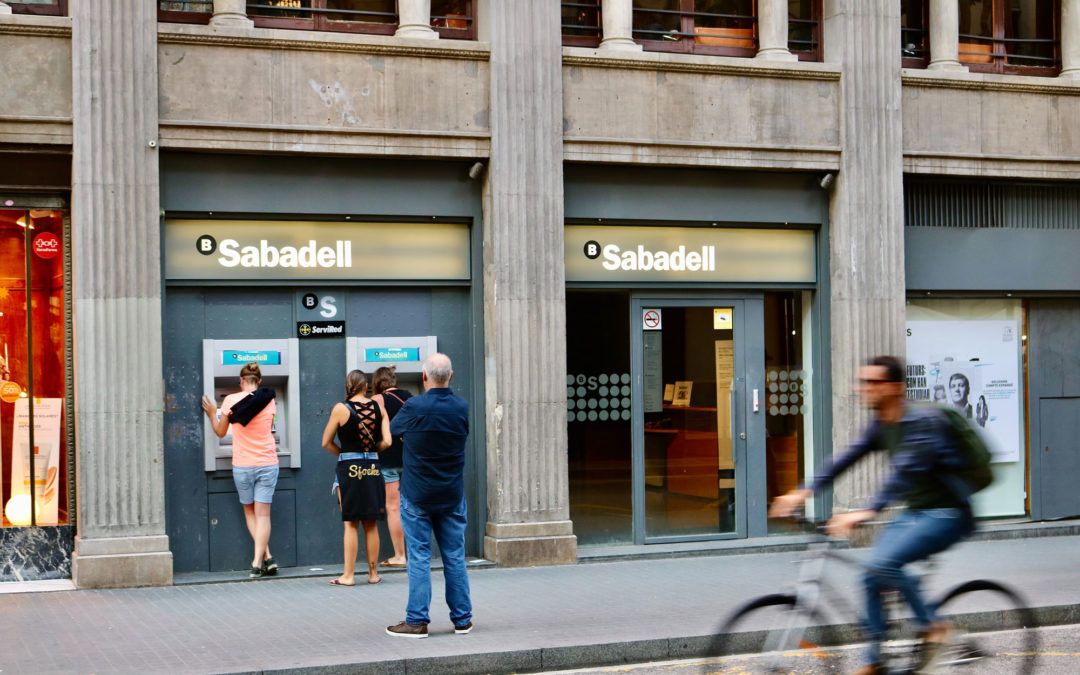 ¿Cómo denunciar banco por mala praxis?