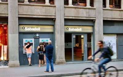 ¿Cómo denunciar banco por mala praxis?